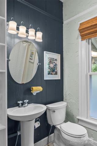 15 Forsythe Street Asheville NC 28801