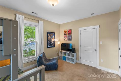 15 Forsythe Street Asheville NC 28801