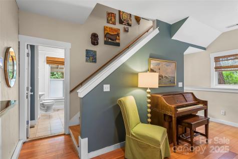 15 Forsythe Street Asheville NC 28801