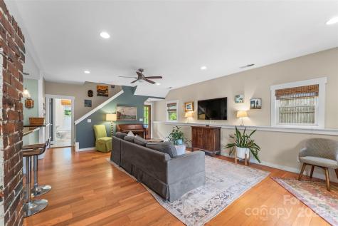 15 Forsythe Street Asheville NC 28801