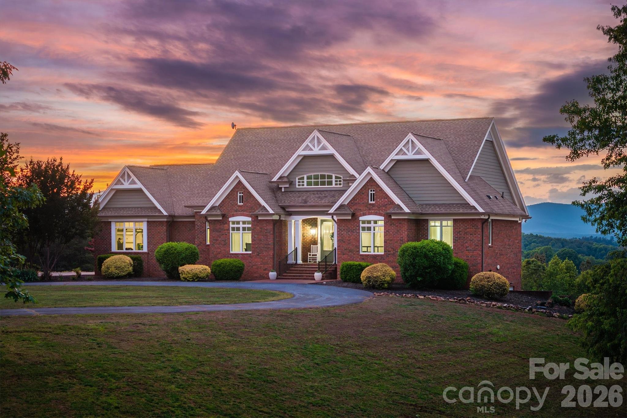5230 Roy Mcgalliard Avenue Morganton NC 28655