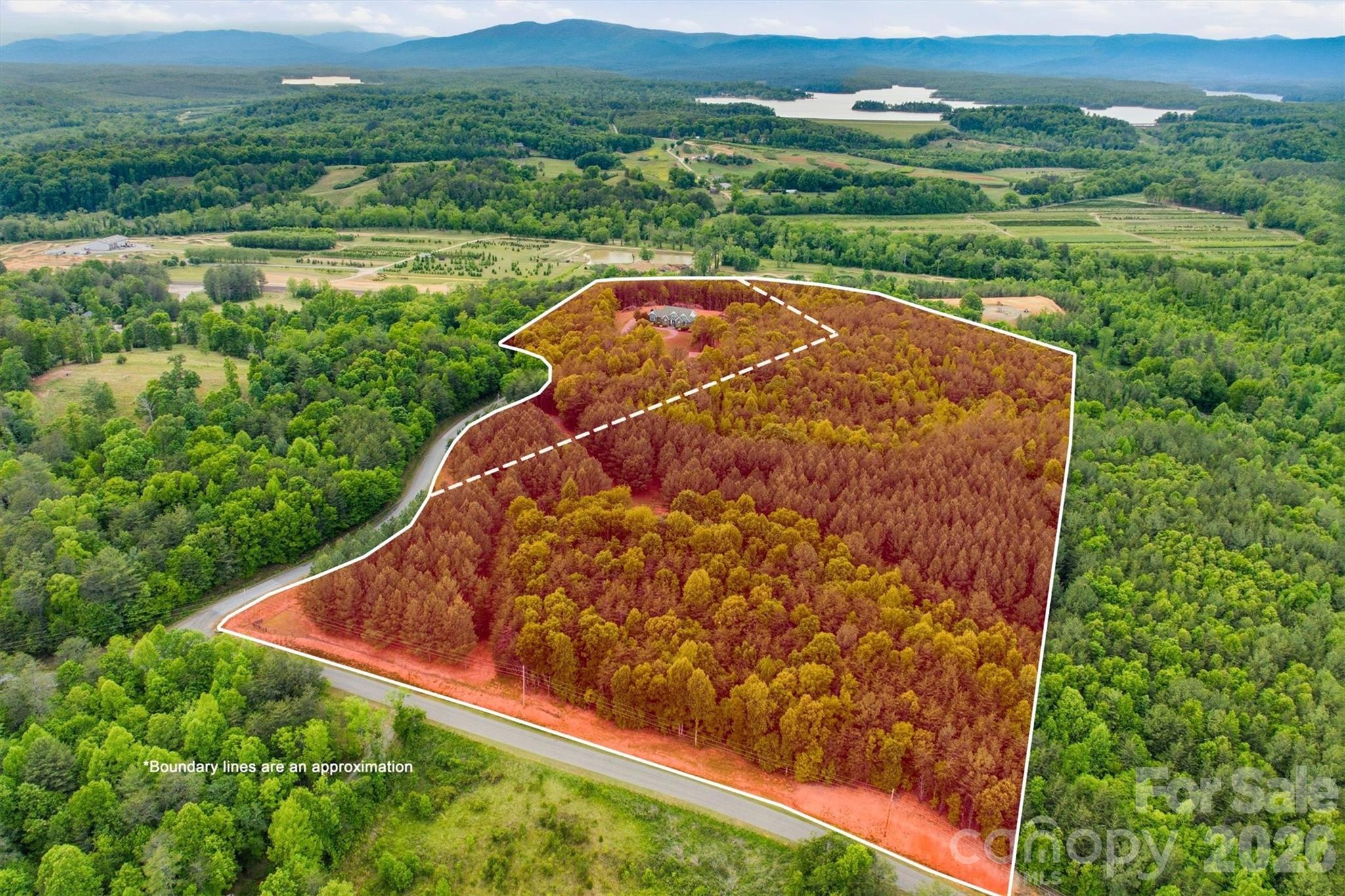 5230 Roy Mcgalliard Avenue Morganton NC 28655