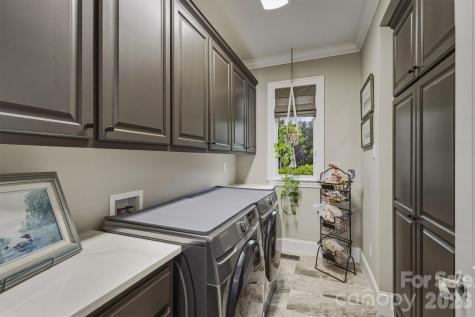 5230 Roy Mcgalliard Avenue Morganton NC 28655