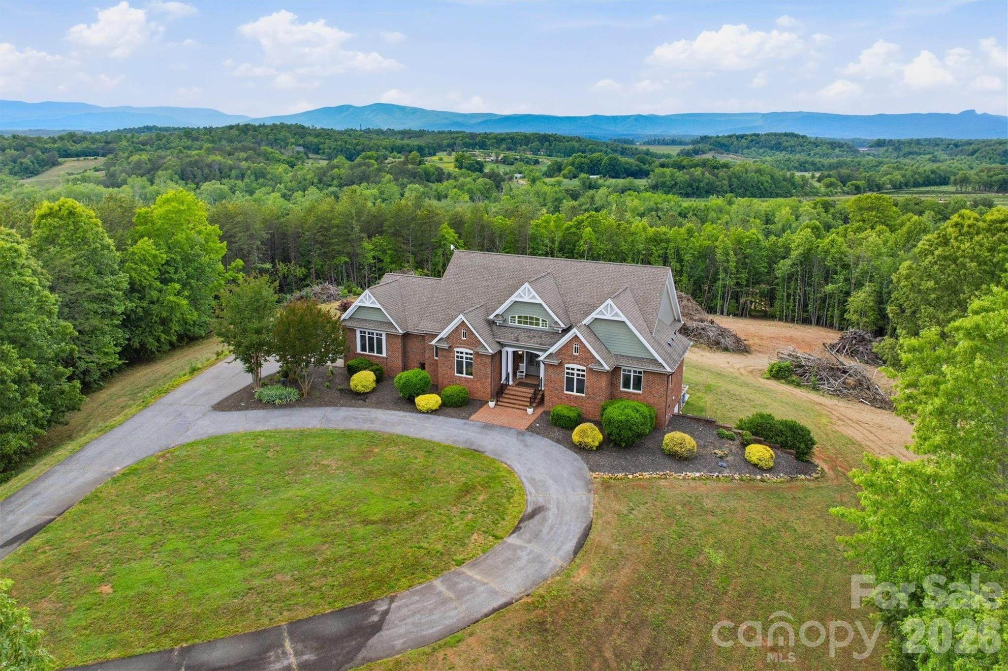 5230 Roy Mcgalliard Avenue Morganton NC 28655