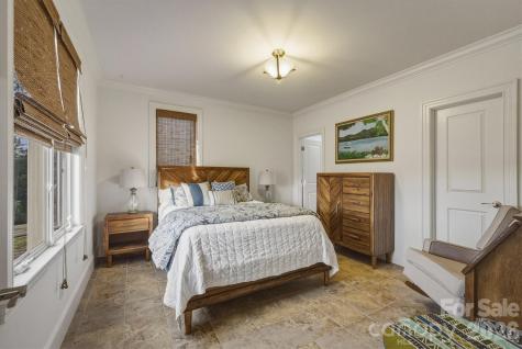 5230 Roy Mcgalliard Avenue Morganton NC 28655