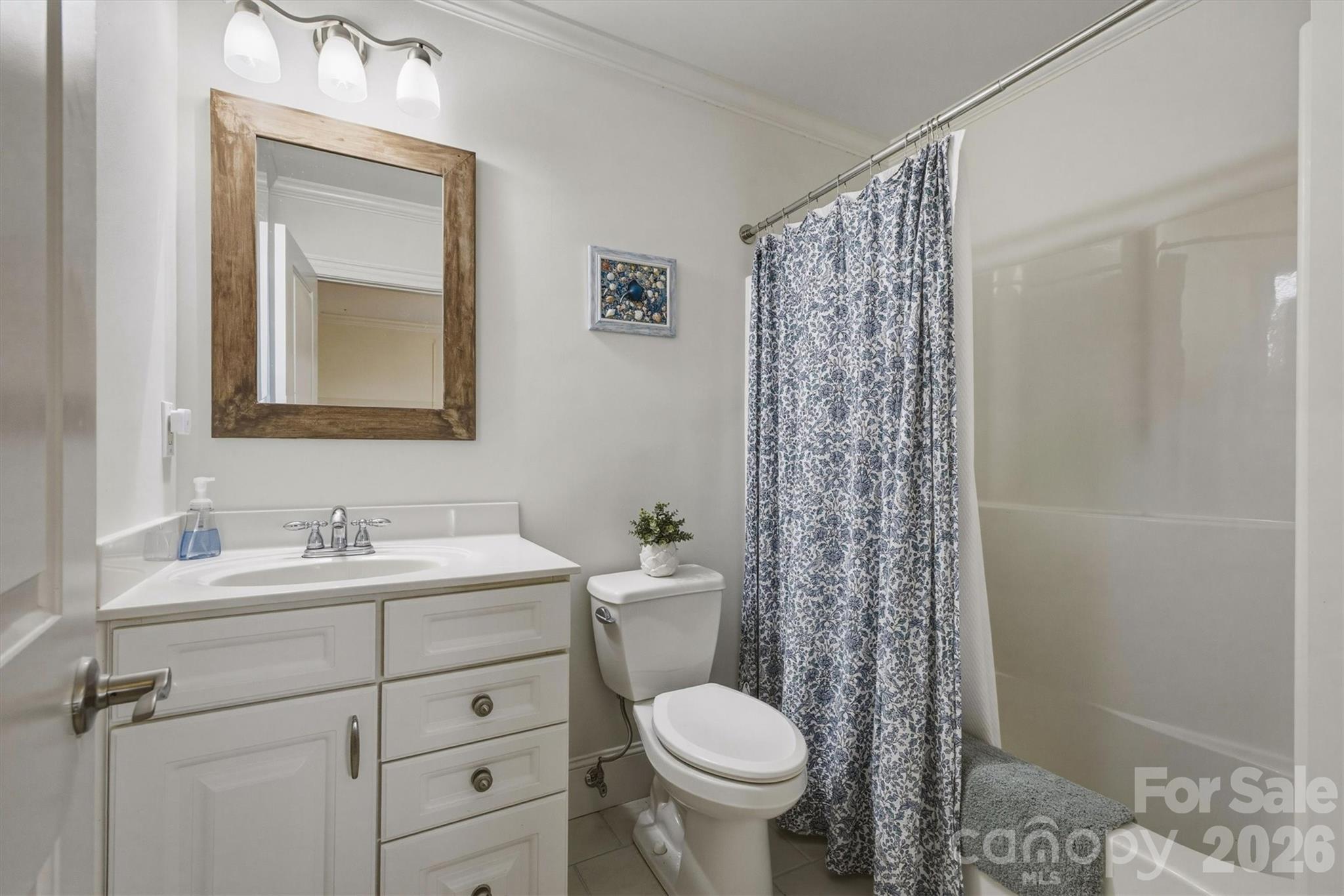 5230 Roy Mcgalliard Avenue Morganton NC 28655