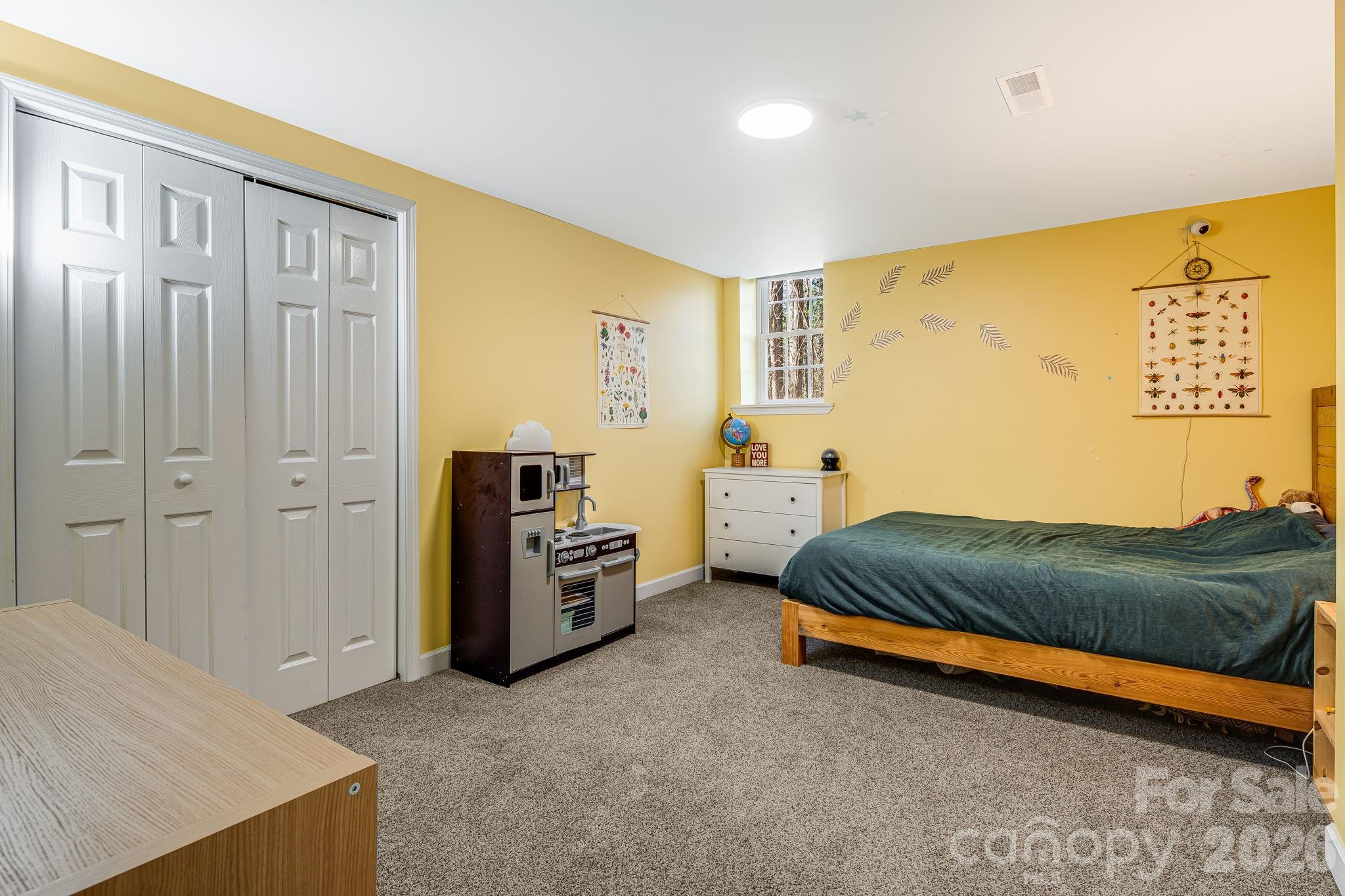 348 Big Raven Lane Saluda NC 28773