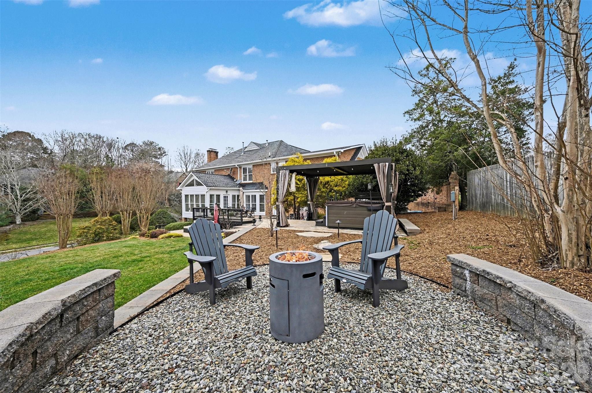 1015 Chelsea Place Matthews NC 28105