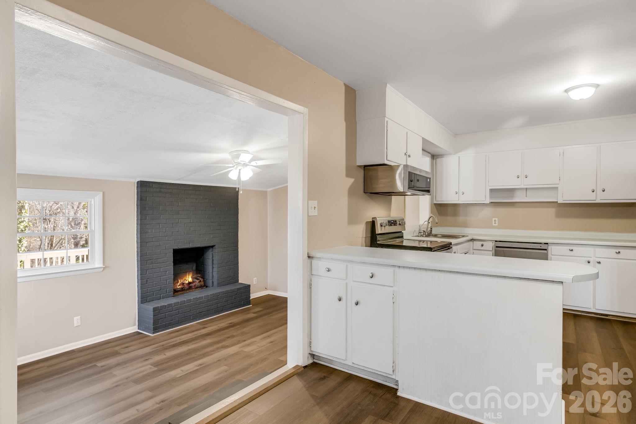 64 Pleasant Ridge Drive Asheville NC 28805