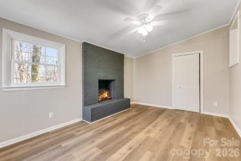 64 Pleasant Ridge Drive Asheville NC 28805