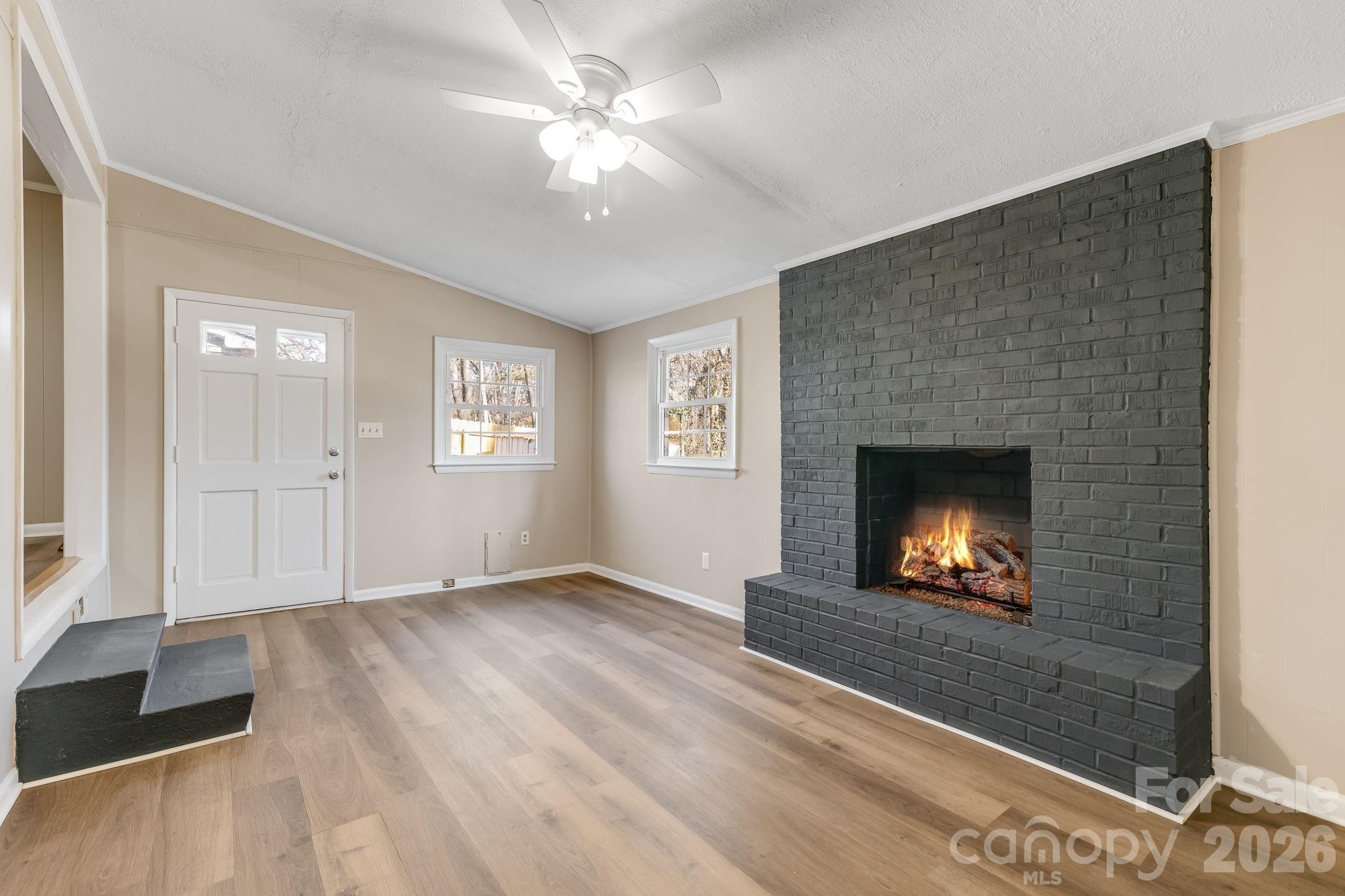 64 Pleasant Ridge Drive Asheville NC 28805