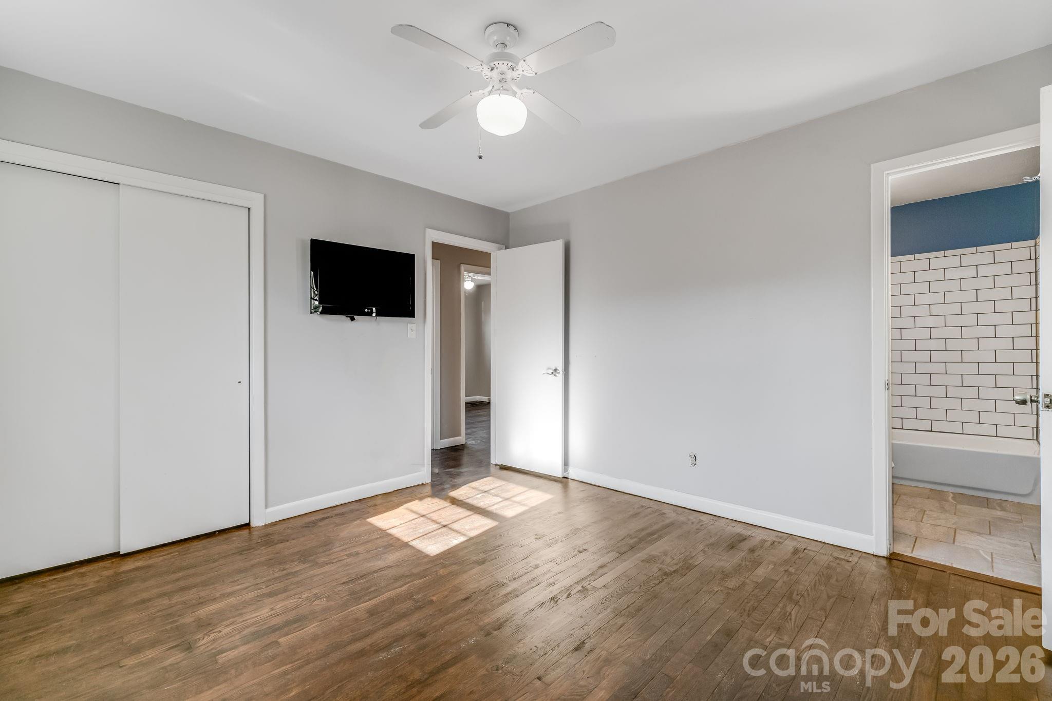 64 Pleasant Ridge Drive Asheville NC 28805