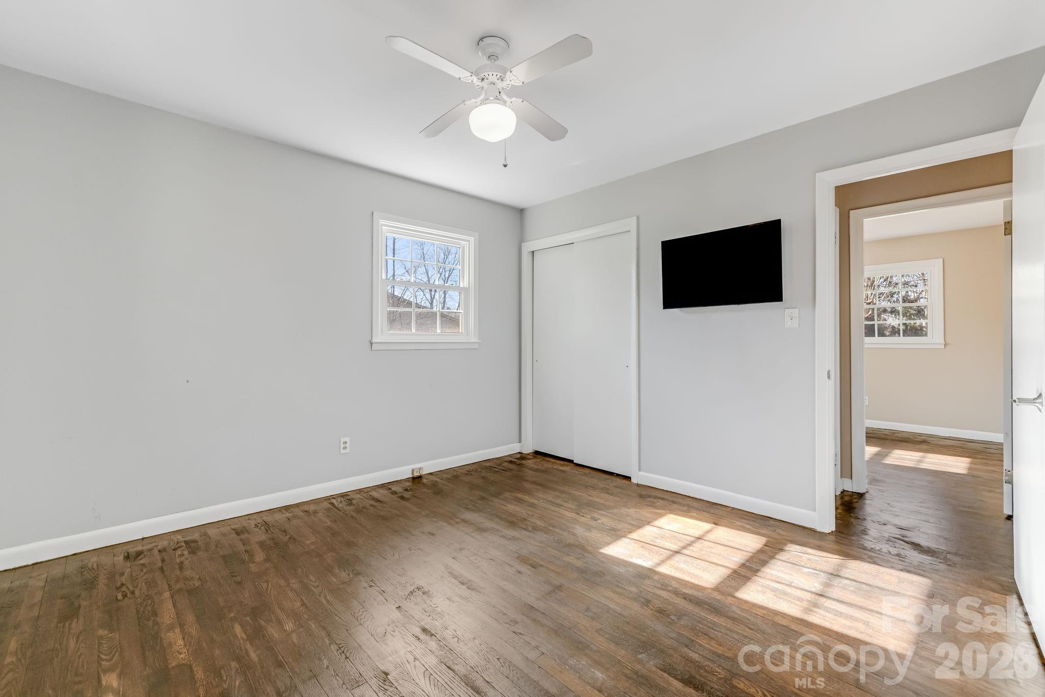 64 Pleasant Ridge Drive Asheville NC 28805