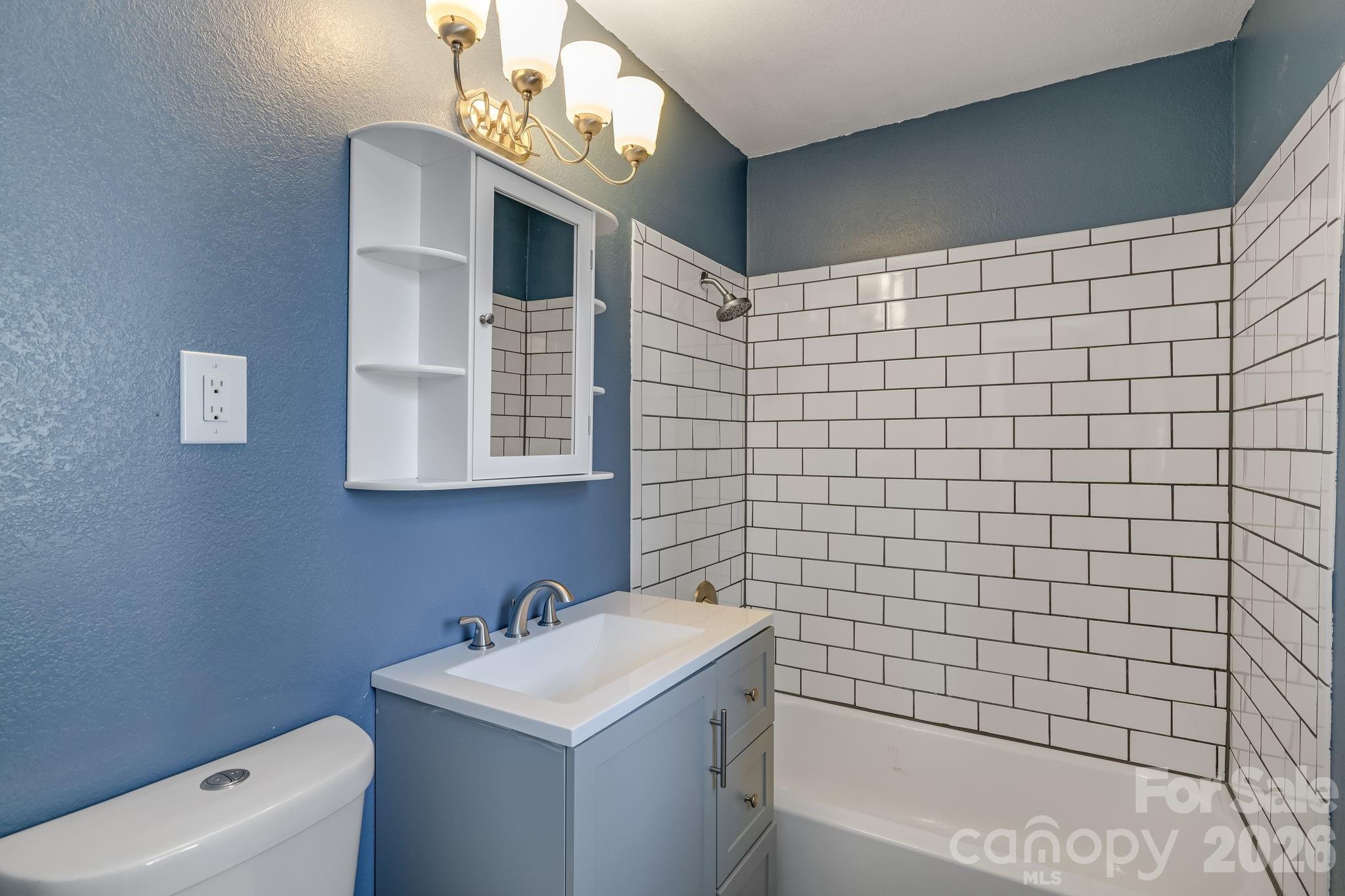 64 Pleasant Ridge Drive Asheville NC 28805