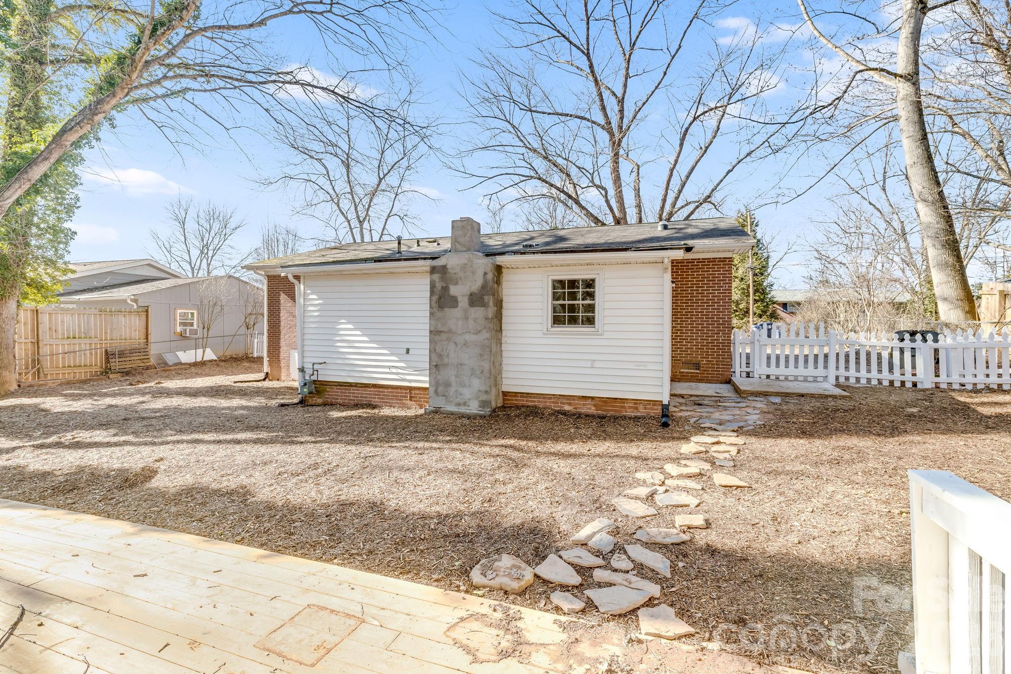 64 Pleasant Ridge Drive Asheville NC 28805