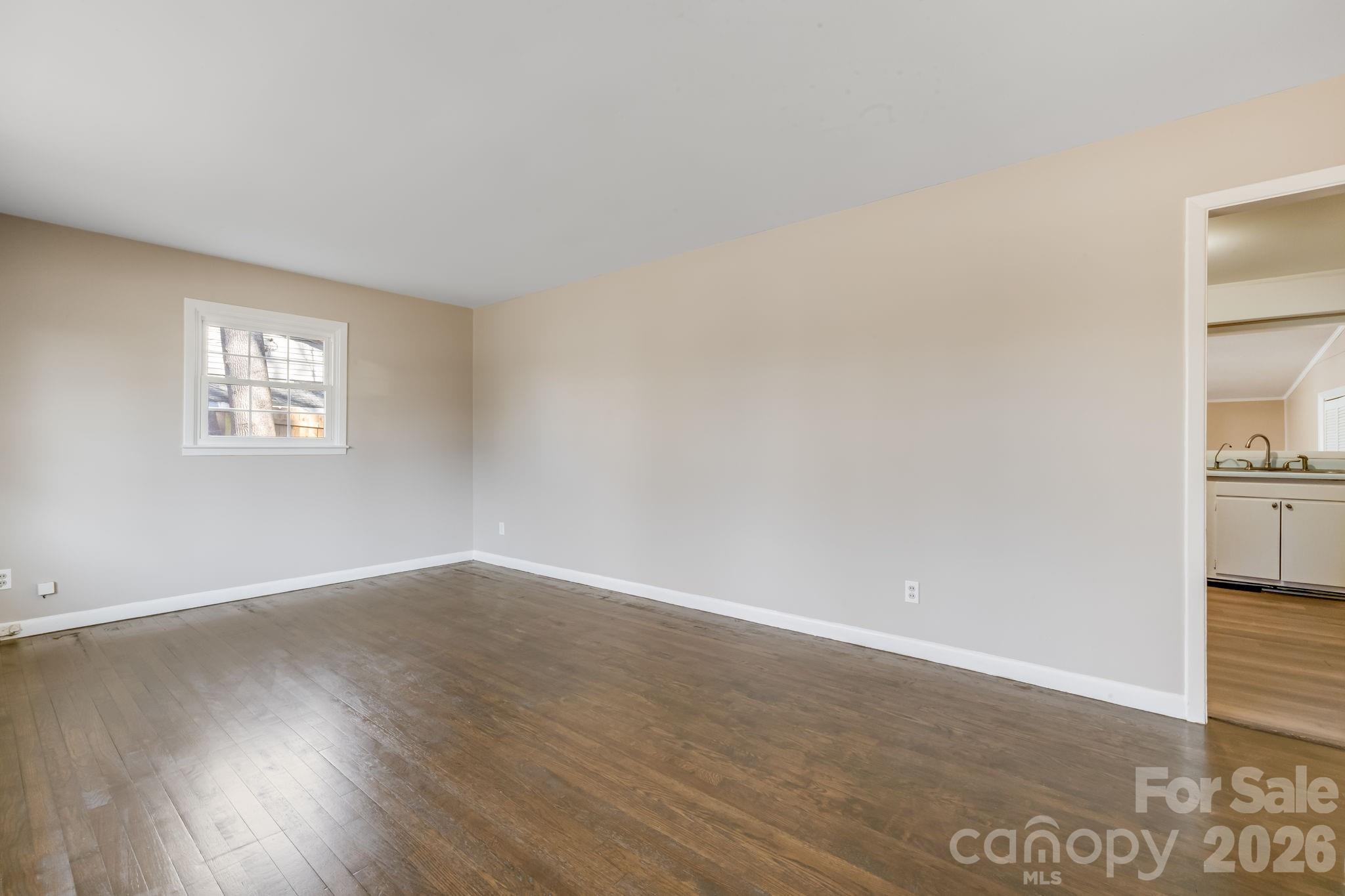 64 Pleasant Ridge Drive Asheville NC 28805