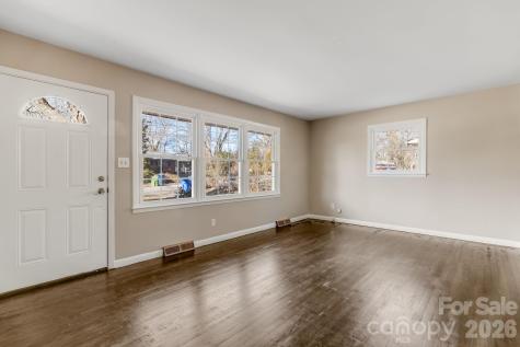 64 Pleasant Ridge Drive Asheville NC 28805