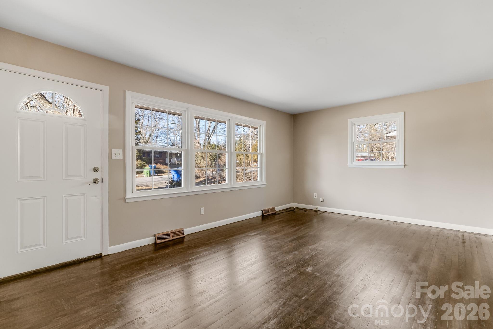 64 Pleasant Ridge Drive Asheville NC 28805