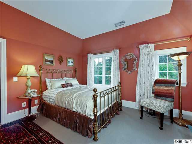 1033 Sedgewood Place Court Charlotte NC 28211