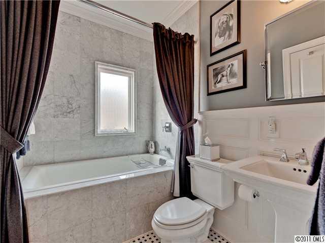 1033 Sedgewood Place Court Charlotte NC 28211