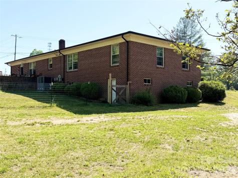 3162/3164/3168 Morganton Boulevard SW Lenoir NC 28645