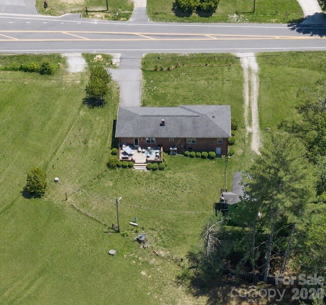 3162/3164/3168 Morganton Boulevard SW Lenoir NC 28645