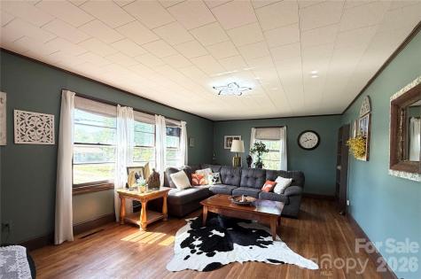 3162/3164/3168 Morganton Boulevard SW Lenoir NC 28645