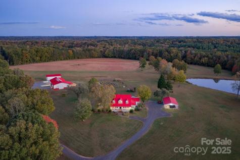 1260 Beaver Island Trail Road Walnut Cove NC 27052
