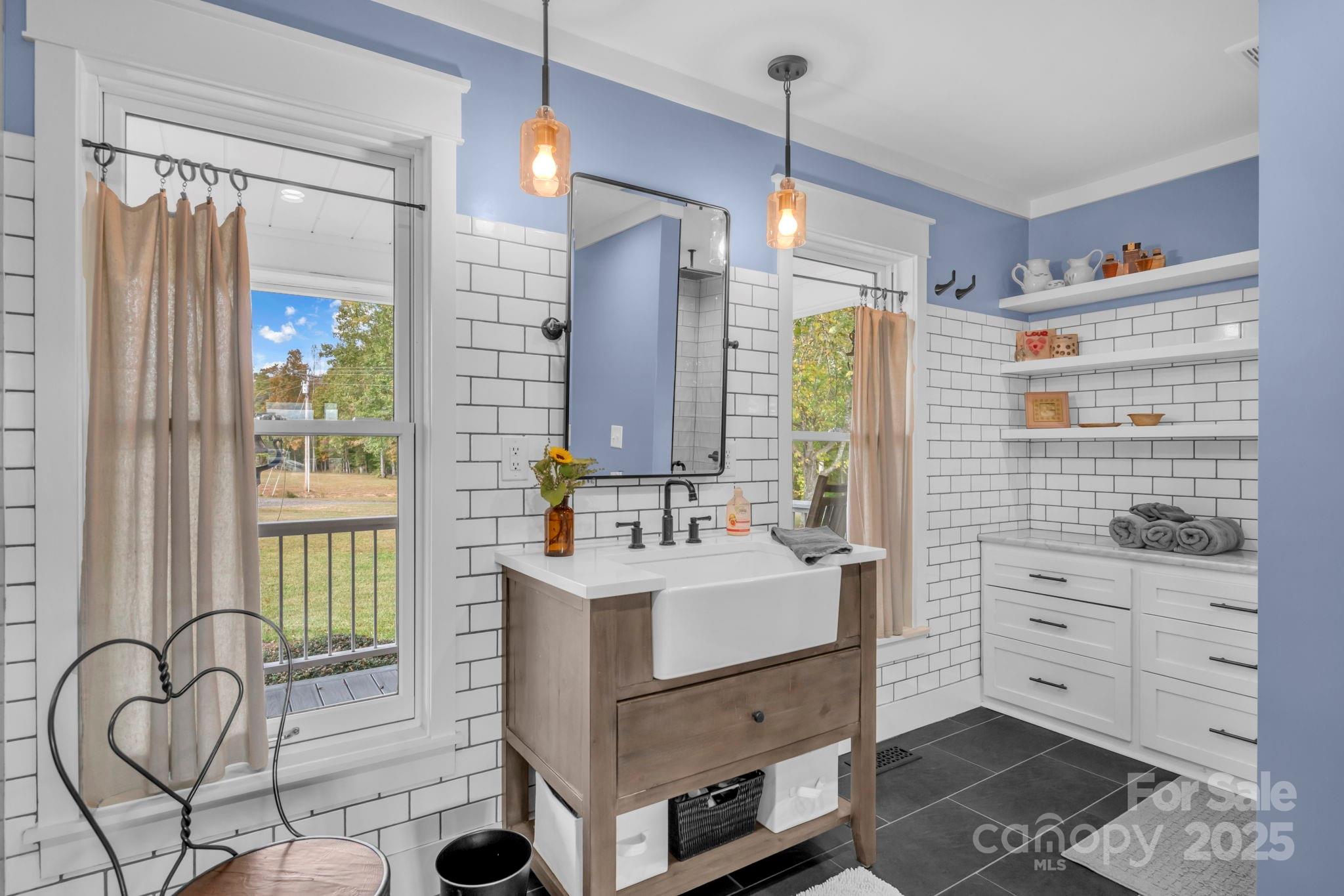 1260 Beaver Island Trail Road Walnut Cove NC 27052