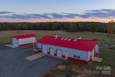1260 Beaver Island Trail Road Walnut Cove NC 27052