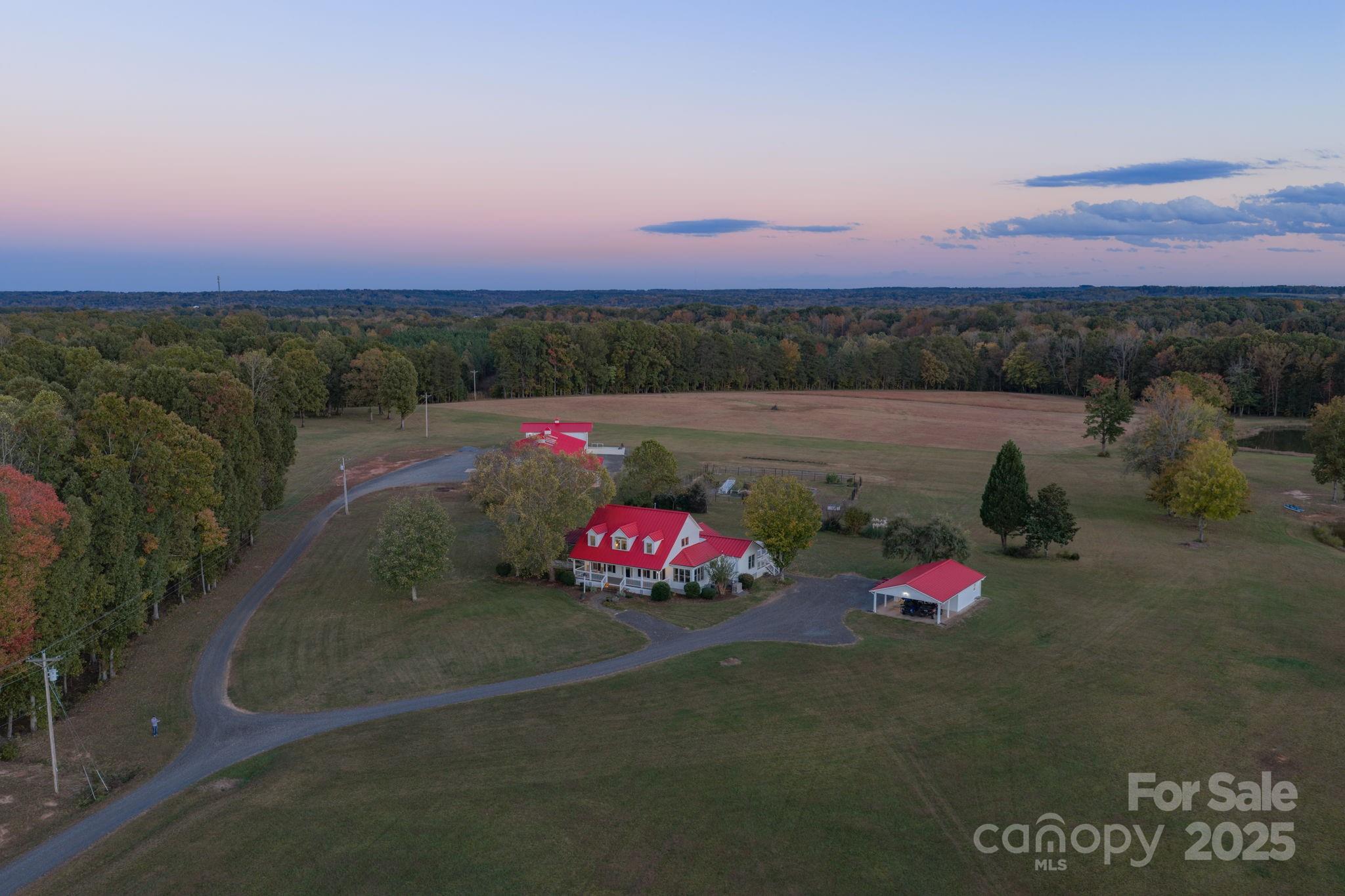 1260 Beaver Island Trail Road Walnut Cove NC 27052