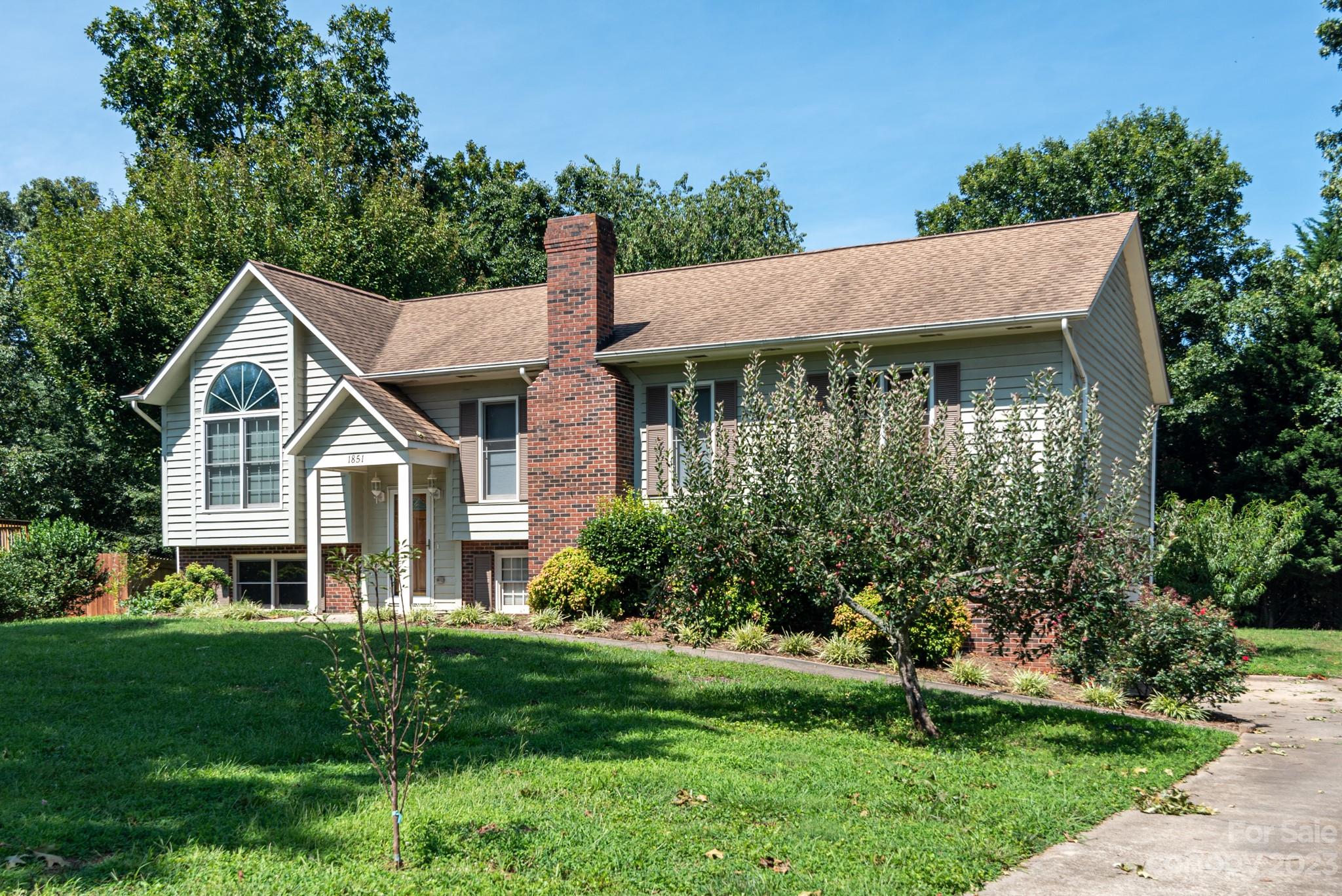 1851 Plaza Drive Hickory NC 28602