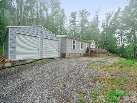 86 Jarrett Drive Bakersville NC 28705