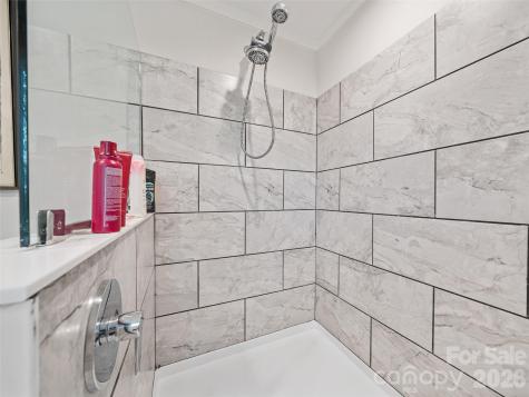 86 Jarrett Drive Bakersville NC 28705