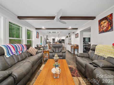 86 Jarrett Drive Bakersville NC 28705