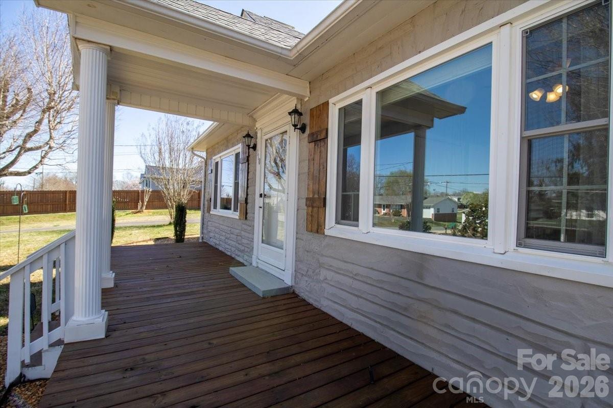 110 E Main Street Jonesville NC 28642