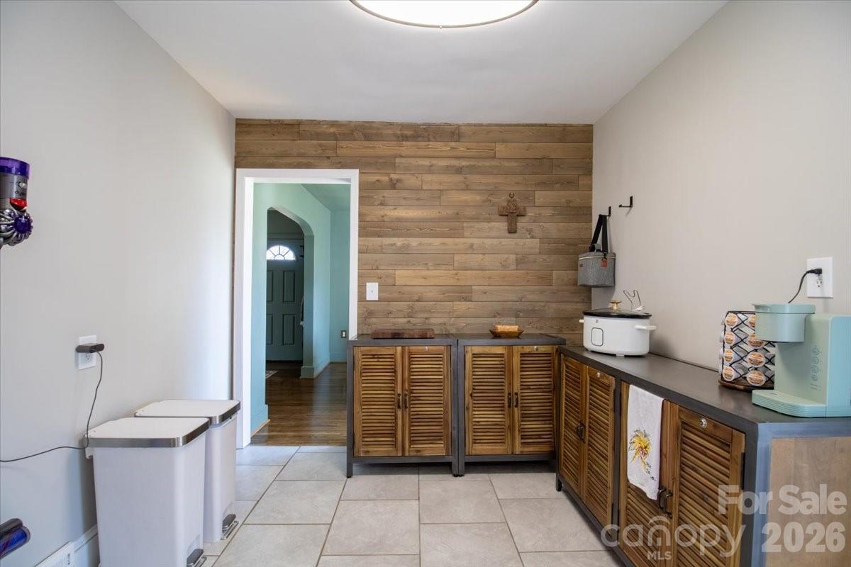 110 E Main Street Jonesville NC 28642