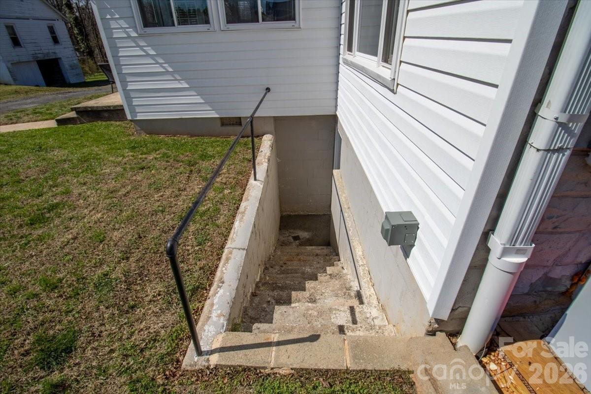 110 E Main Street Jonesville NC 28642