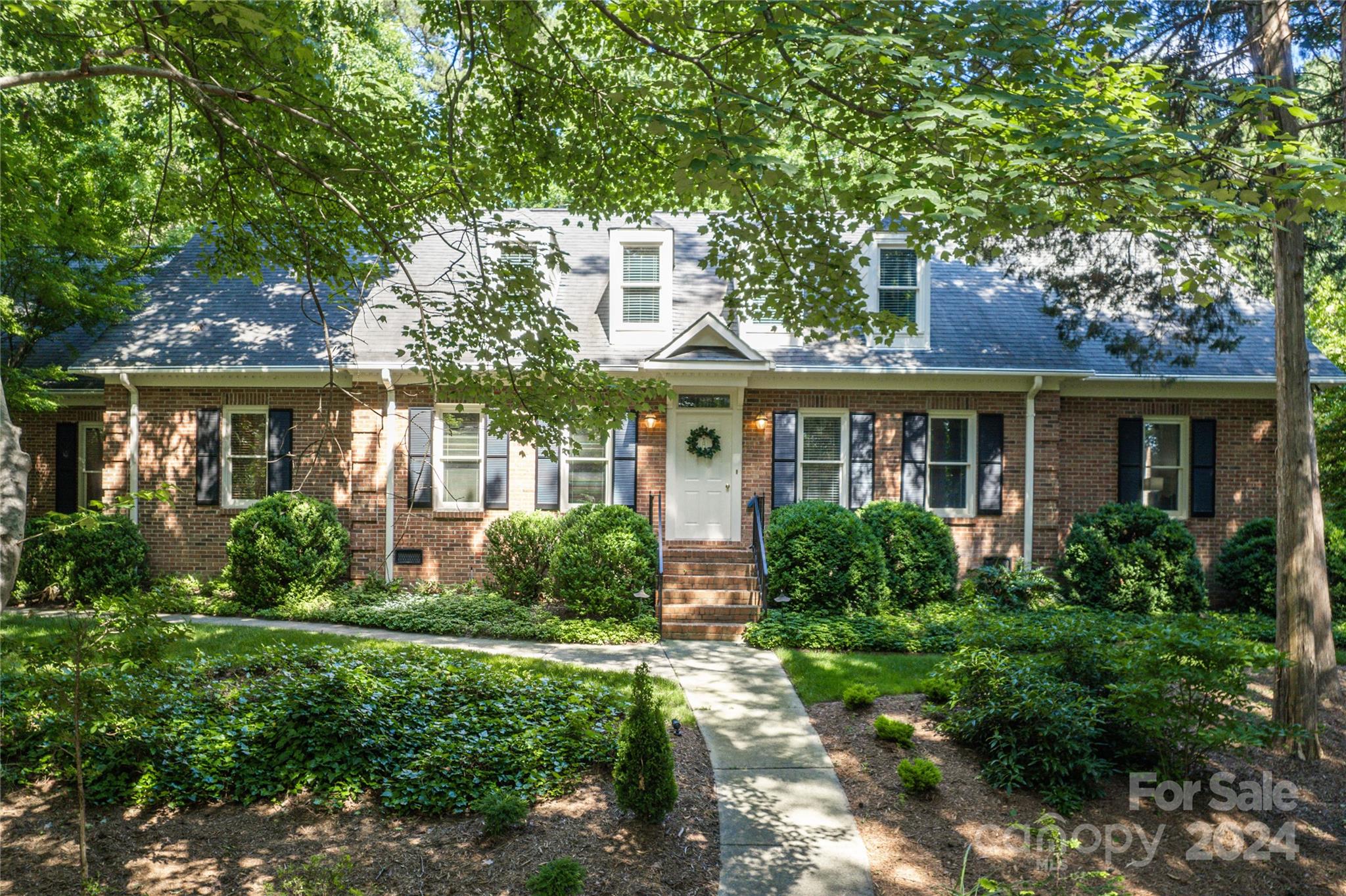 501 Sardis Lane Charlotte NC 28270