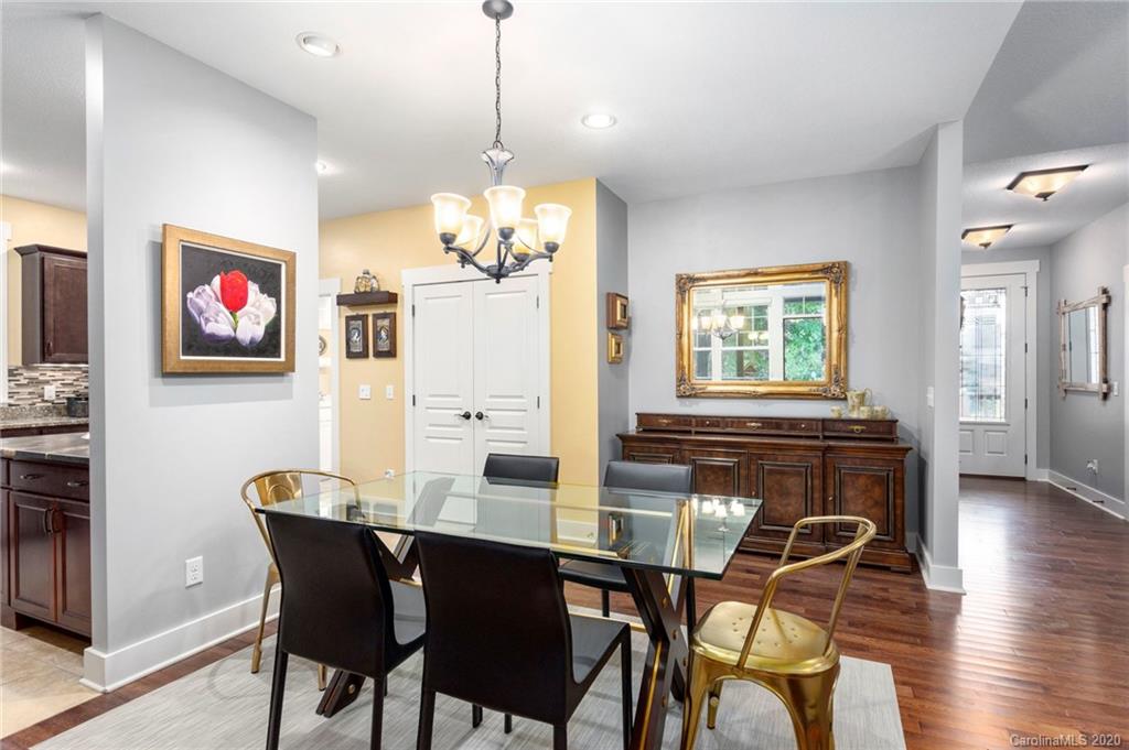 4 Bungalow Way Asheville NC 28804