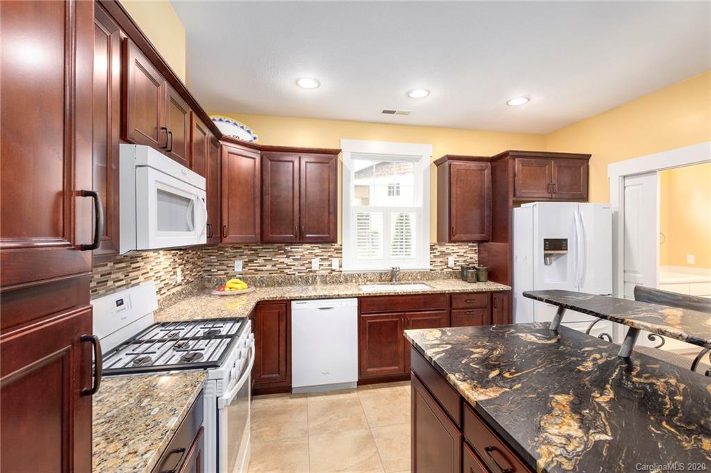 4 Bungalow Way Asheville NC 28804