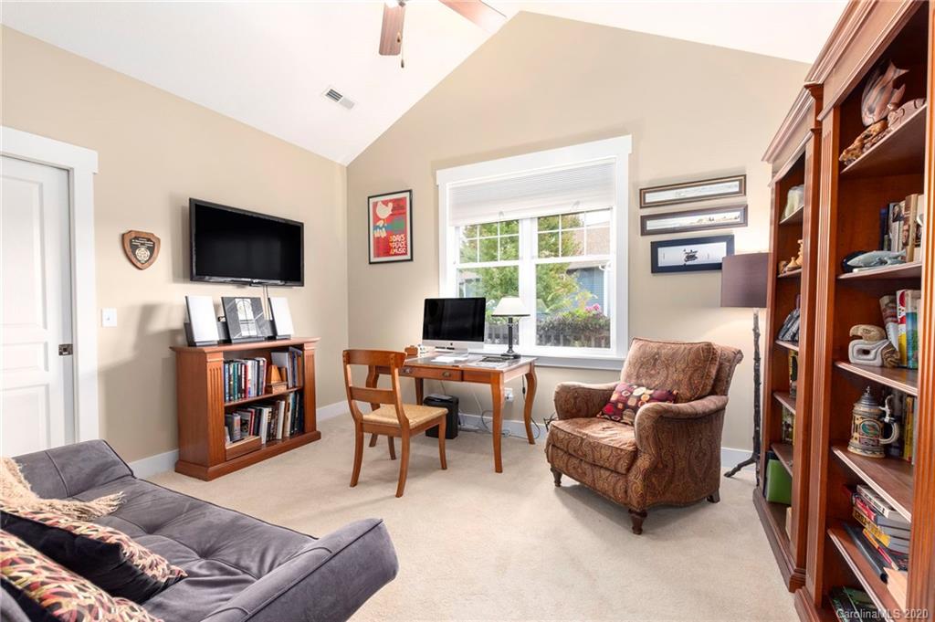 4 Bungalow Way Asheville NC 28804