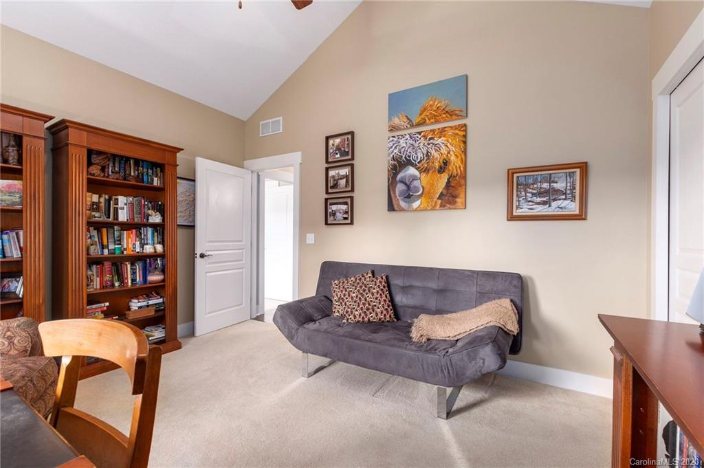 4 Bungalow Way Asheville NC 28804