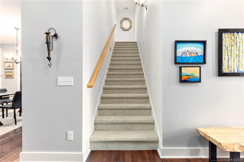 4 Bungalow Way Asheville NC 28804