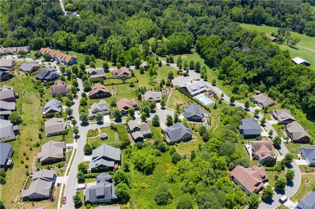 4 Bungalow Way Asheville NC 28804