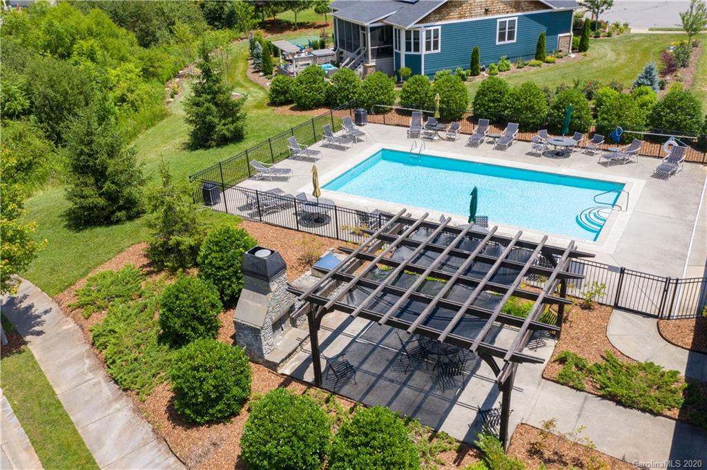 4 Bungalow Way Asheville NC 28804