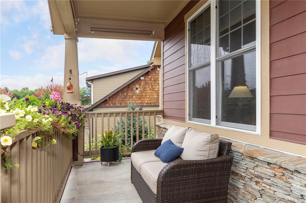 4 Bungalow Way Asheville NC 28804