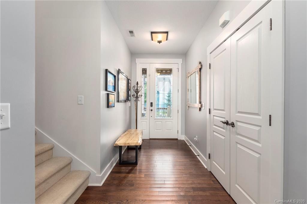 4 Bungalow Way Asheville NC 28804