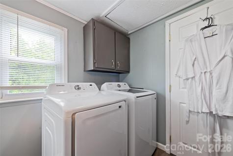 48 Medford Avenue Waynesville NC 28786