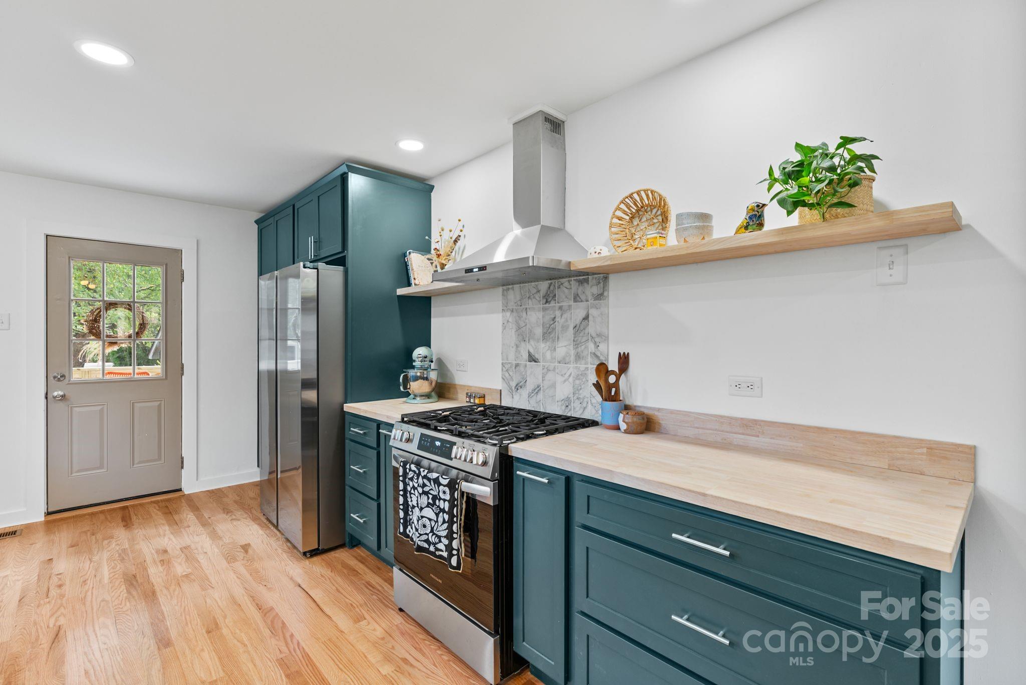 19 Irving Street Asheville NC 28804